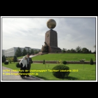 16754 14083 Platz der Unabhaengigkeit Taschkent Usbekistan 2010.JPG